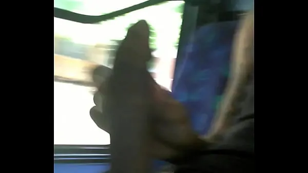 Zobrazit Public Jackoff On City Bus nových videí