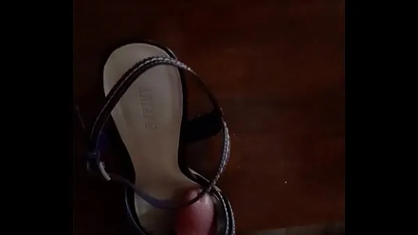 عرض fucking my step mom's shoe مقاطع فيديو حديثة