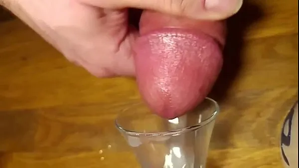 Näytä 120fps close up huge cum shot to shot glass tuoretta videota