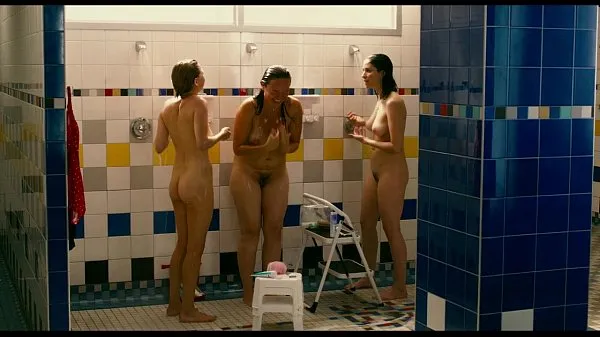 Mostra Sarah Silverman & Michelle Williams Shower Scenenuovi video