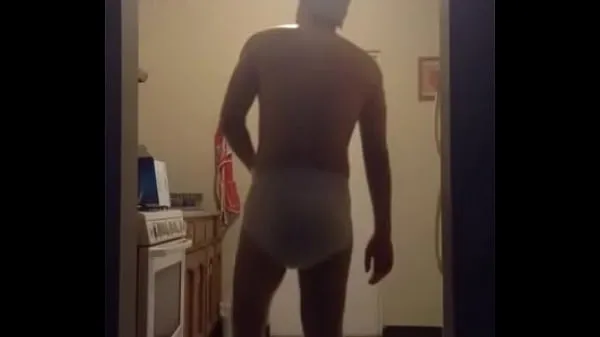 Mostrar Diaper b. walking in diapers at home - gigant boy vídeos recentes