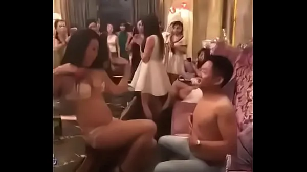 Mostrar Chica sexy en Karaoke en Camboya vídeos nuevos