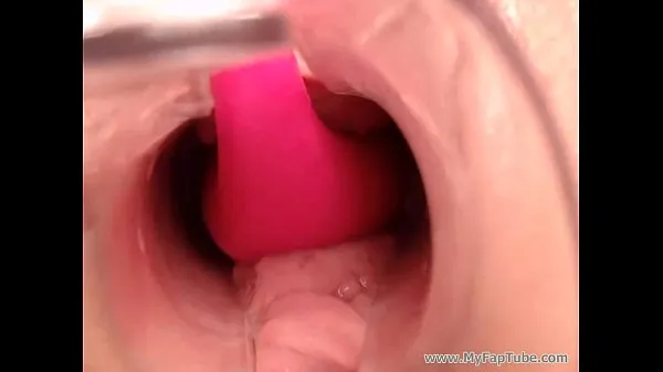 Mostra Le ragazze sexy usano speculum e vibratorenuovi video