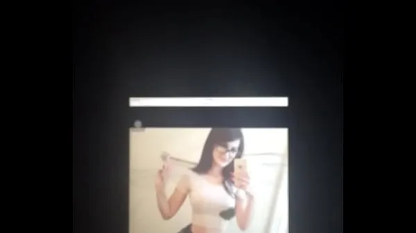 Mostra Sssniperwolf cum tributenuovi video