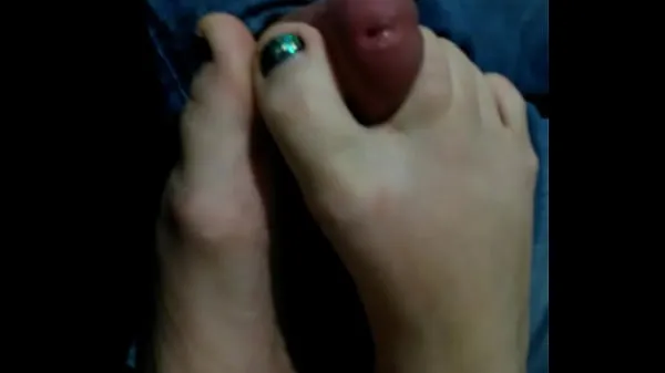 Footjob and Toejob With Green Toenail Polish Yeni Videoyu göster