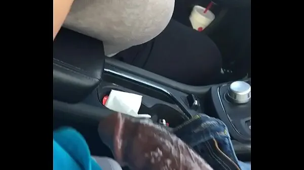 عرض Candy Cakes sucking dick in the car مقاطع فيديو حديثة