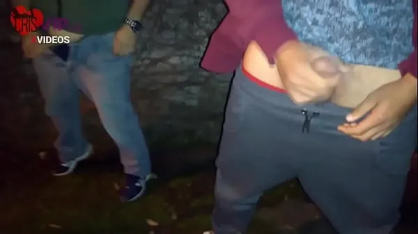 Erstes Dogging auf der Suche nach der Lapa of Cris, als er seine Frau filmt, wie sie ihn verflucht und einigen seltsamen Männern Sex und Sperma in den Mund nimmtneue Videos anzeigen