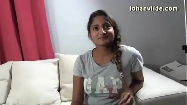 インドの熟女 個の新鮮な動画を表示