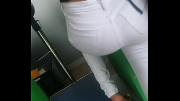 Mostra White pants assnuovi video