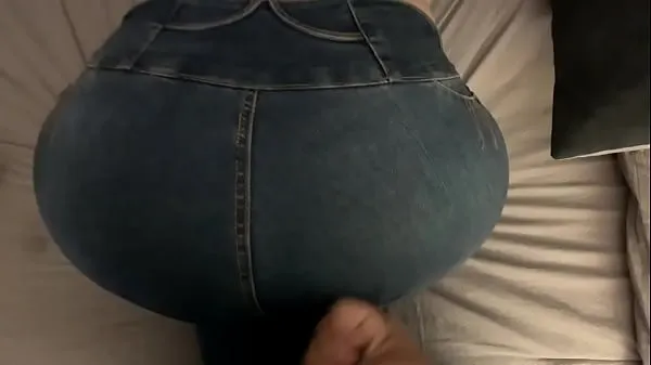 Vis I cum in my wife's pants with a tremendous ass ferske videoer
