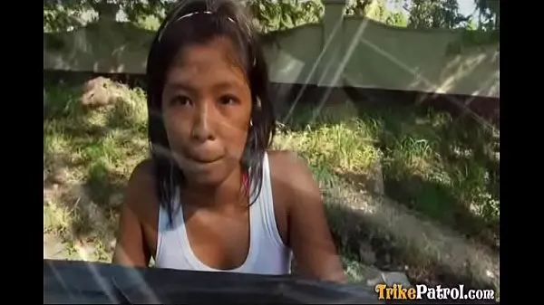 Mostrar Trixie, uma filipina de pele escura, pega por um estrangeiro que dirigia o próprio Trike vídeos recentes