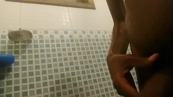 عرض handjob in the bathroom مقاطع فيديو حديثة