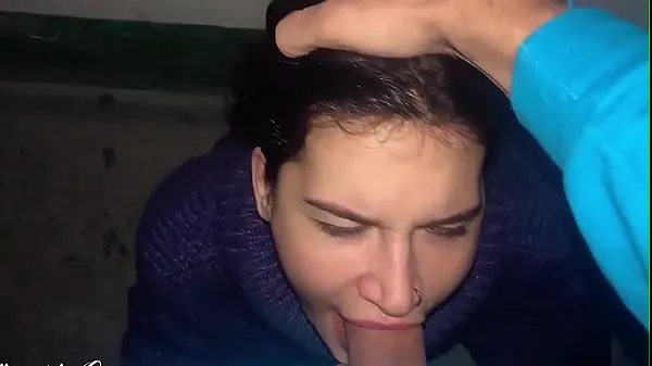 Hiển thị Rude Guy Hard Fuck Girl Throat And Cumshot - Public Video mới