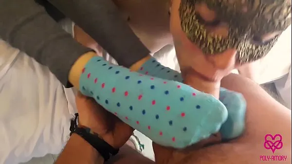 Fuß-Socken-Fetisch mit zwei Mädchenneue Videos anzeigen