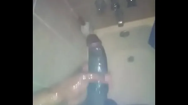 Pokaż Stroking big black dick in showernowe filmy