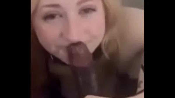 Visa Beautiful blonde from Santa Catarina sucking my cock färska videor