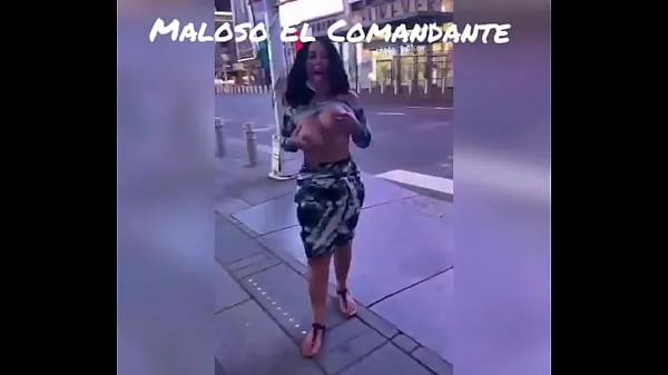 Afficher Latino fait une vidéo porno au milieu de la rue de New York nouvelles vidéos