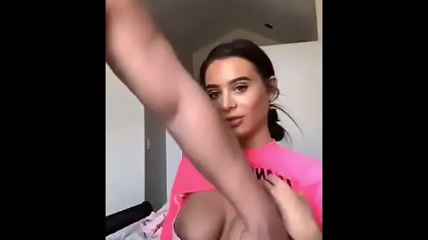 Mostrar Lana Rhoades fodendo rica em seu banheiro vídeos recentes