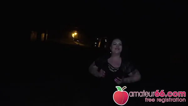 AnastasiaXXX zeigt dicken Arsch und fette Muschi in der ÖFFENTLICHKEITneue Videos anzeigen