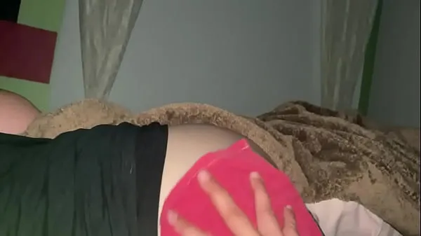 Zobrazit Big load on wife’s ass unaware nových videí