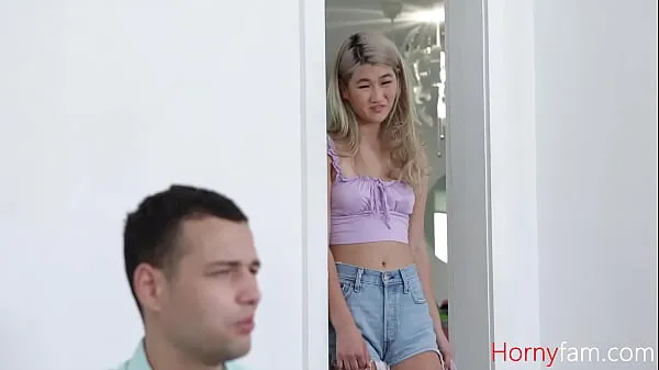 عرض Teen Asian Stepsis Fucks After Losing A Bet- Sofia Su مقاطع فيديو حديثة