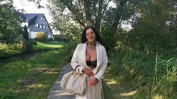 Zobraziť nové videá (Watch the chubby German Ashley Cum Star work her way through a horde of men)