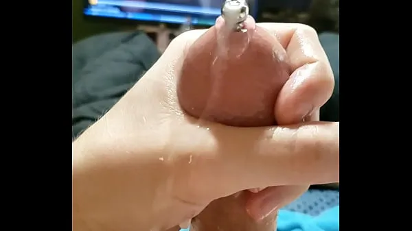 Cum leaking out of penis plug تازہ ویڈیوز دکھائیں