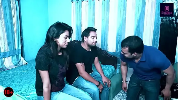 एक इंडियन मस्कुलर बॉय किसी की बीवी को अपने सामने चोद रहा है। लड़का देख रहा था कि कैसे लड़का अपनी पत्नी के स्तन दबा रहा है और अपनी पत्नी की चूत चोद रहा ह ताज़ा वीडियो दिखाएँ