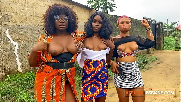 Mostrar Trio amador de mamas grandes, garotas africanas saem de uma rave na selva para serem fodidas vídeos recentes