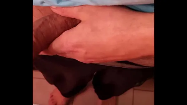 Mostrar Jerk off in the bathroom vídeos nuevos