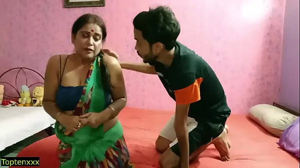 امیر نوعمر لڑکے کے ساتھ ہندوستانی خوبصورت نوکرانی اتارنا fucking! ہندوستانی نوعمر جنسی تازہ ویڈیوز دکھائیں