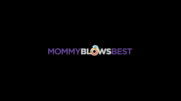 MommyBlowsBest - 私の新しいアジア人の継母は私のチンポで彼女の口紅をテストします 個の新鮮な動画を表示