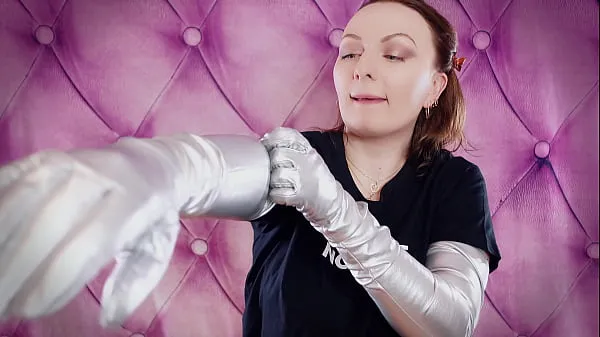 Mostrar ASMR: long opera silver shiny gloves by Arya Grander. Fetish sounding free SFW video vídeos recentes