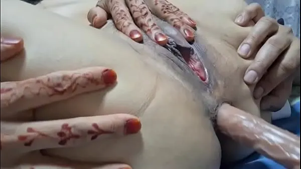 Εμφάνιση Pakistani husband sucking and play with dildo with nasreen anal and pussy φρέσκων βίντεο