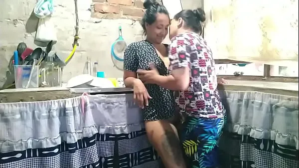Hiển thị Since my husband is not in town, I call my best friend for wild lesbian sex Video mới
