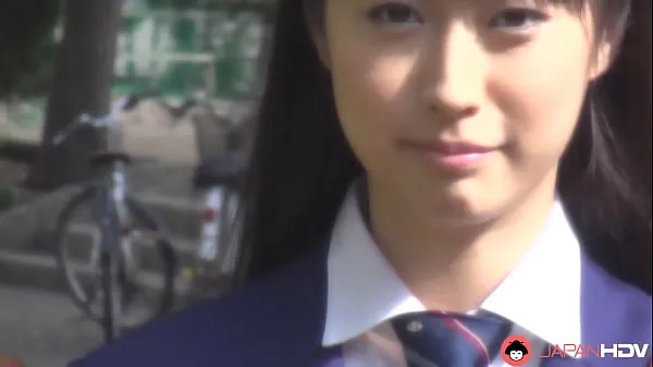 Vis Tomomi Motozawa in school uniform sucks a classmate nye videoer